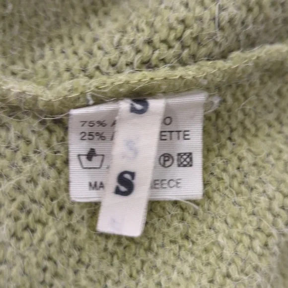 Greek Angora Sweater - Picture 5 of 8